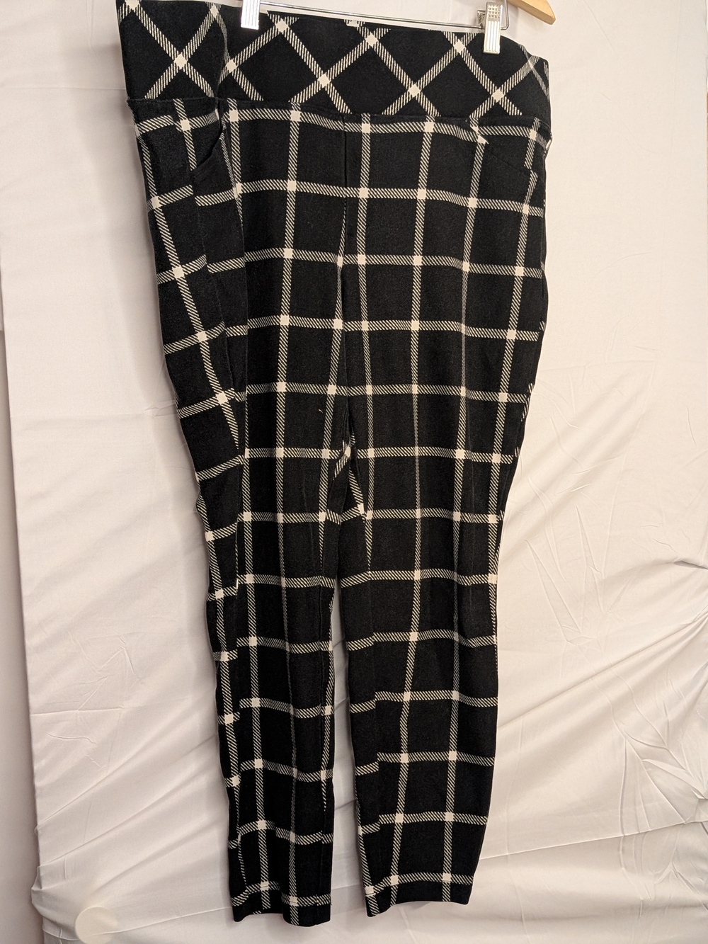 Studio by Torrid Pixie Luxe Ponte Plaid Skinny Pants Size 2R 18/20